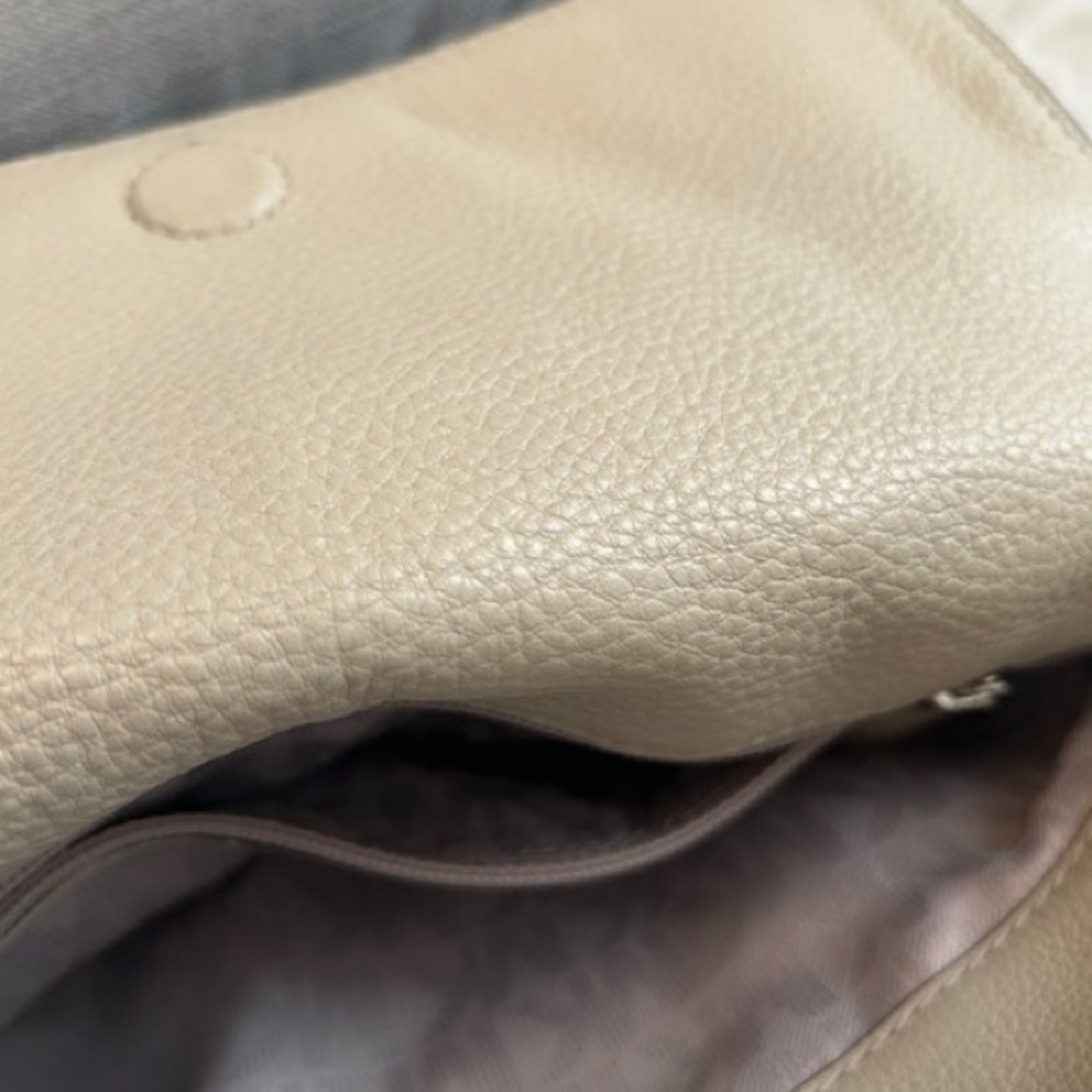 Michael Kors grey/taupe bag. Multiple inside pockets. No marks or flaws. - Picture 13 of 15